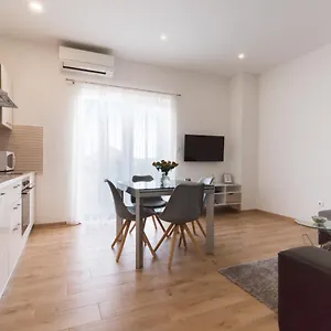 Lusani Apartment