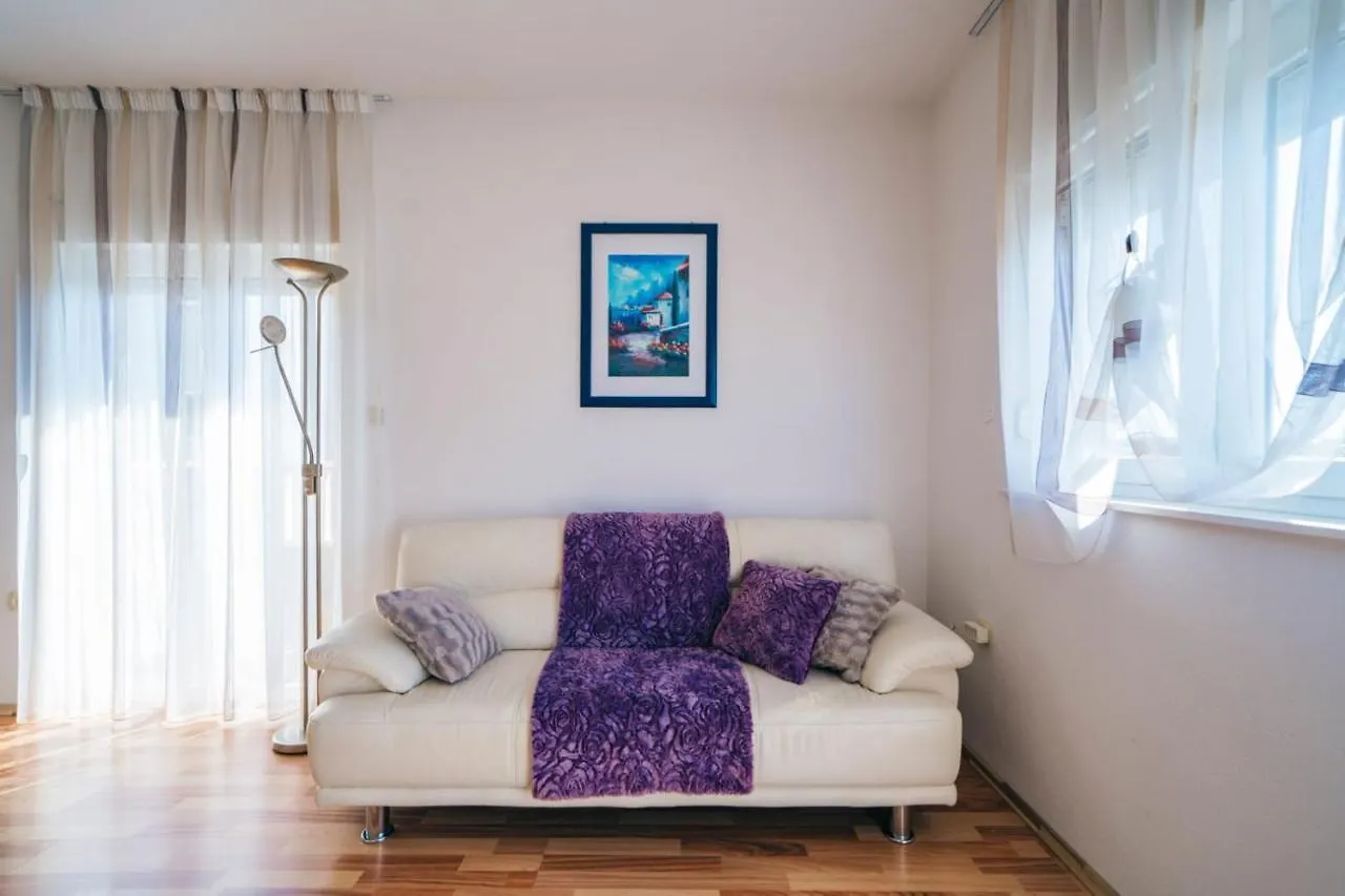 Apartmani Lucante Split 0*,  Croatia